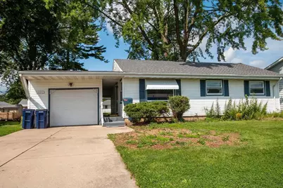 1226 S Oakhill Avenue, Janesville, WI 53546 - Photo 1
