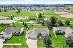 665 Hillside Ct, Janesville, WI 53536 - Photo 1