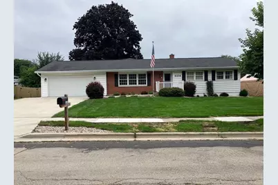 6214 Lakeview Boulevard, Middleton, WI 53562 - Photo 1
