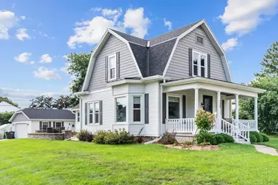 139 S Fischer Avenue, Jefferson, WI 53549 - Photo 1