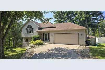 901 Highland Trail, Prairie Du Sac, WI 53578 - Photo 1