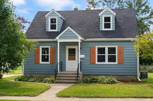 901 Van Buren St, Fort Atkinson, WI 53538 - Photo 1