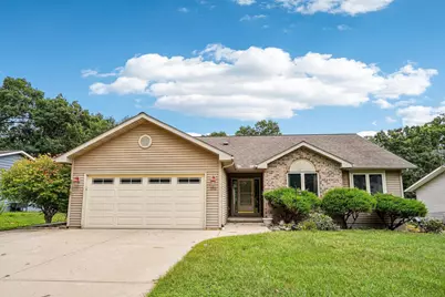 510 Oakridge Drive, Portage, WI 53901 - Photo 1