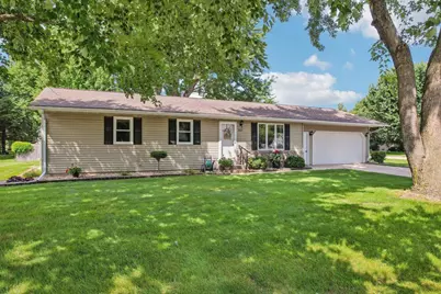 207 15th Street, Prairie Du Sac, WI 53578 - Photo 1