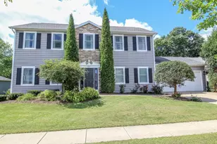 614 Wheatland Dr, Cambridge, WI 53523 - Photo 1