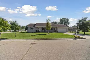 486 S Orchard St, Janesville, WI 53548 - Photo 1