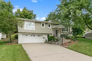 1111 W Conant St, Portage, WI 53901 - Photo 1