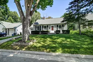 229 E Sunset Ct, Madison, WI 53705 - Photo 1