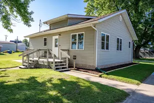 108 Hanover St, Mauston, WI 53948 - Photo 1