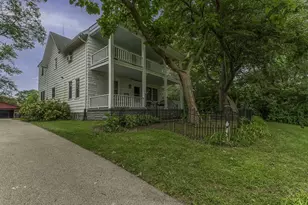 2735 S Riverside Dr, Beloit, WI 53511 - Photo 1