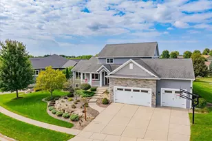 501 Vista Cir, Columbus, WI 53925 - Photo 1