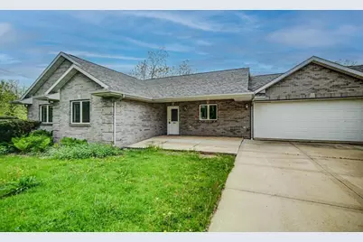 303 Wilson Street, Mount Horeb, WI 53572 - Photo 1