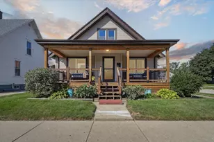 629 Eisenhower Ave, Janesville, WI 53545 - Photo 1