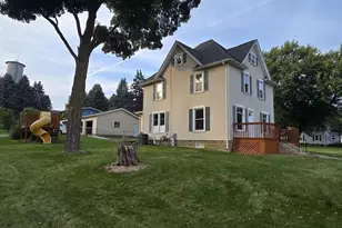 343 N Lewis St, Columbus, WI 53925 - Photo 1