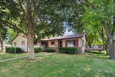 550 E Reinel Street, Jefferson, WI 53549 - Photo 1