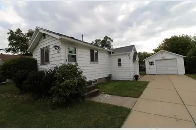 1140 S 17th Street, Wisconsin Rapids, WI 54494 - Photo 1