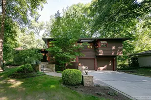 810 Woodward Dr, Madison, WI 53704 - Photo 1