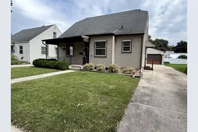 37 S Fremont Street, Janesville, WI 53545 - Photo 1