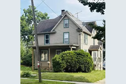 215 E Maple Avenue, Beaver Dam, WI 53916 - Photo 1