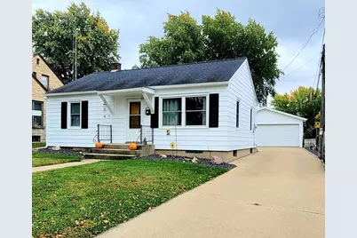 709 W Jefferson Street, Waupun, WI 53963 - Photo 1