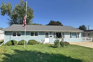 1310 MacArthur Dr, Janesville, WI 53548 - Photo 1