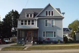 115 E Ceresco St, Berlin, WI 54923 - Photo 1