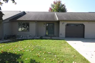 112 Hartz Cir, Randolph, WI 53956 - Photo 1