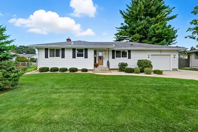 342 E Kohler Street, Sun Prairie, WI 53598 - Photo 1