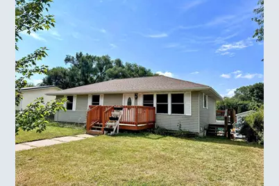 1205 S Wacouta Avenue, Prairie Du Chien, WI 53821 - Photo 1