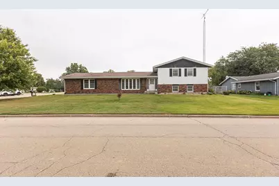 612 School Street, Cuba City,  53807 - Photo 1