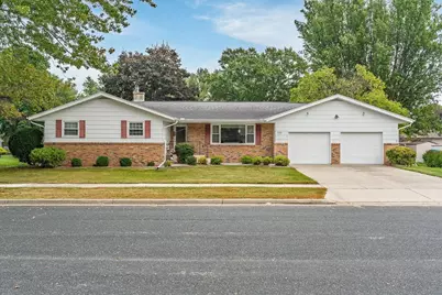 529 Babb Avenue, Reedsburg, WI 53959 - Photo 1