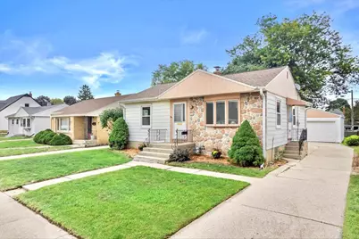 2046 S 87th Street, West Allis, WI 53227 - Photo 1