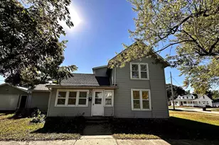 452 Blaine Ave, Janesville, WI 53545 - Photo 1