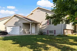 507 Bayfield Dr, Jefferson, WI 53549 - Photo 1