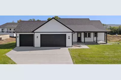 412 Eisenhower Street, Baraboo, WI 53913 - Photo 1