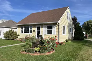 415 W Monowau St, Tomah, WI 54660 - Photo 1