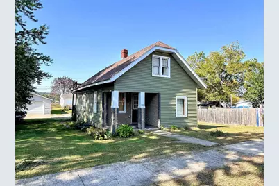 1013 S Beaumont Road, Prairie Du Chien, WI 53821 - Photo 1