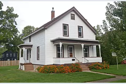 231 N Marion Avenue, Jefferson, WI 53549 - Photo 1