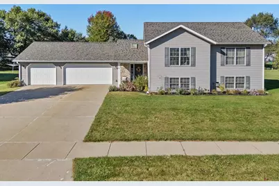 733 Eastridge Drive, Reedsburg, WI 53959 - Photo 1