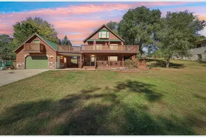 1128 W Happy Hollow Road, Janesville, WI 53546 - Photo 1