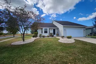 419 Lorraine Dr, Edgerton, WI 53534 - Photo 1