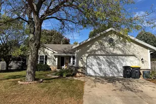 1936 Cliff Alex Ct, Waukesha, WI 53189 - Photo 1