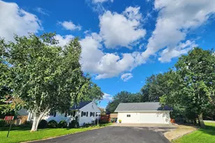 11504 N Maple Beach Dr, Edgerton, WI 53534 - Photo 1