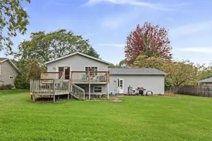 821 Dorothy Dr, Portage, WI 53901 - Photo 1