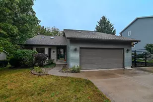 6 Clarendon Ct, Madison, WI 53704 - Photo 1