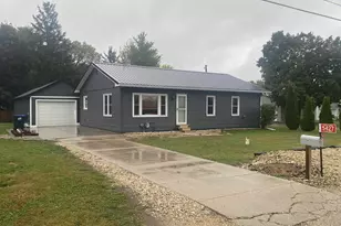 5427 W Fair St, Janesville, WI 53536 - Photo 1