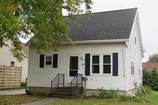 524 W Jefferson St, Waupun, WI 53963 - Photo 1