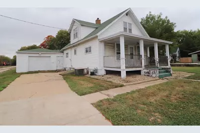 255 E Memorial Drive, Janesville, WI 53545 - Photo 1