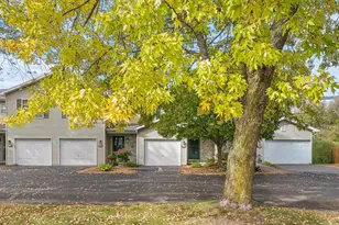 614 N Douglas St, Ripon, WI 54971 - Photo 1