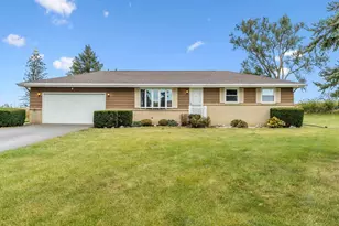 4815 W Spring Creek Rd, Beloit, WI 53511 - Photo 1